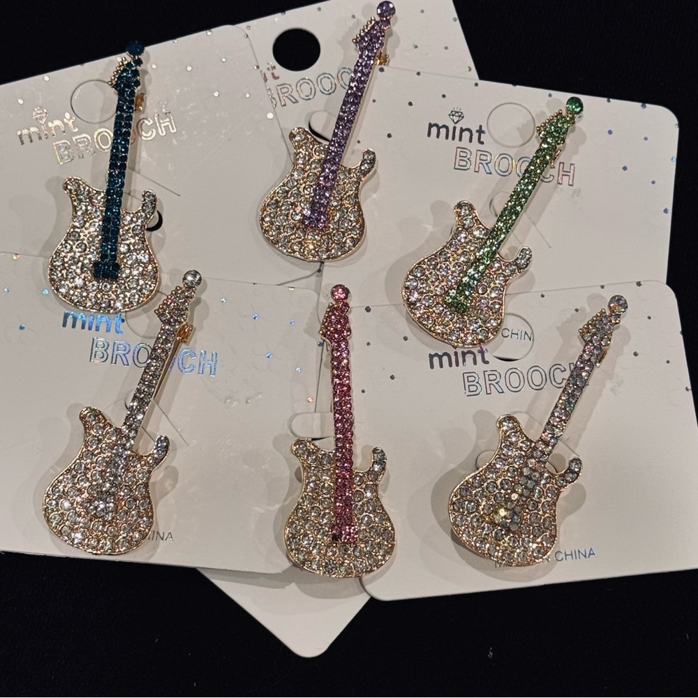 NWT Mint Crystal Electric Guitar Musical Brooch Pin - Pink - Picture 6 of 9